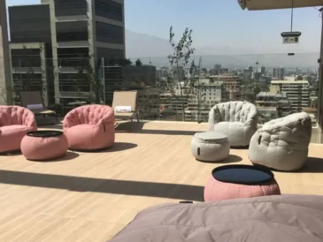 アンビエントラウンジの屋外用ソファ